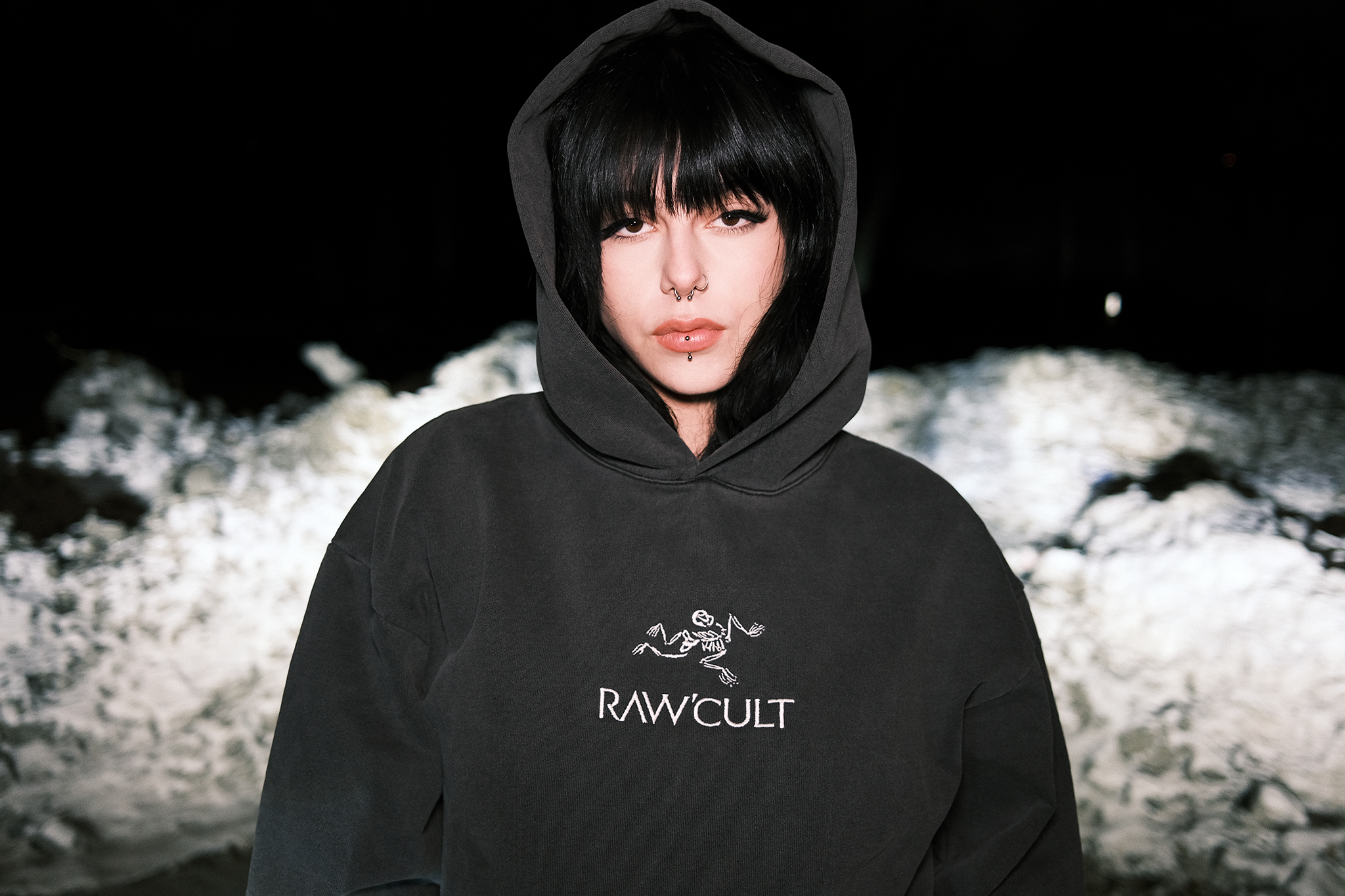 RAW CULT | Remains Heavyweight Hoodie - Pigment Black